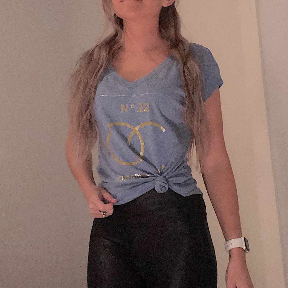 Hollister tee